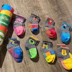 New! Toddler Bombas Sesame Street gift pack